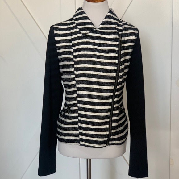 Black & white striped jacket - Picture 3 of 11